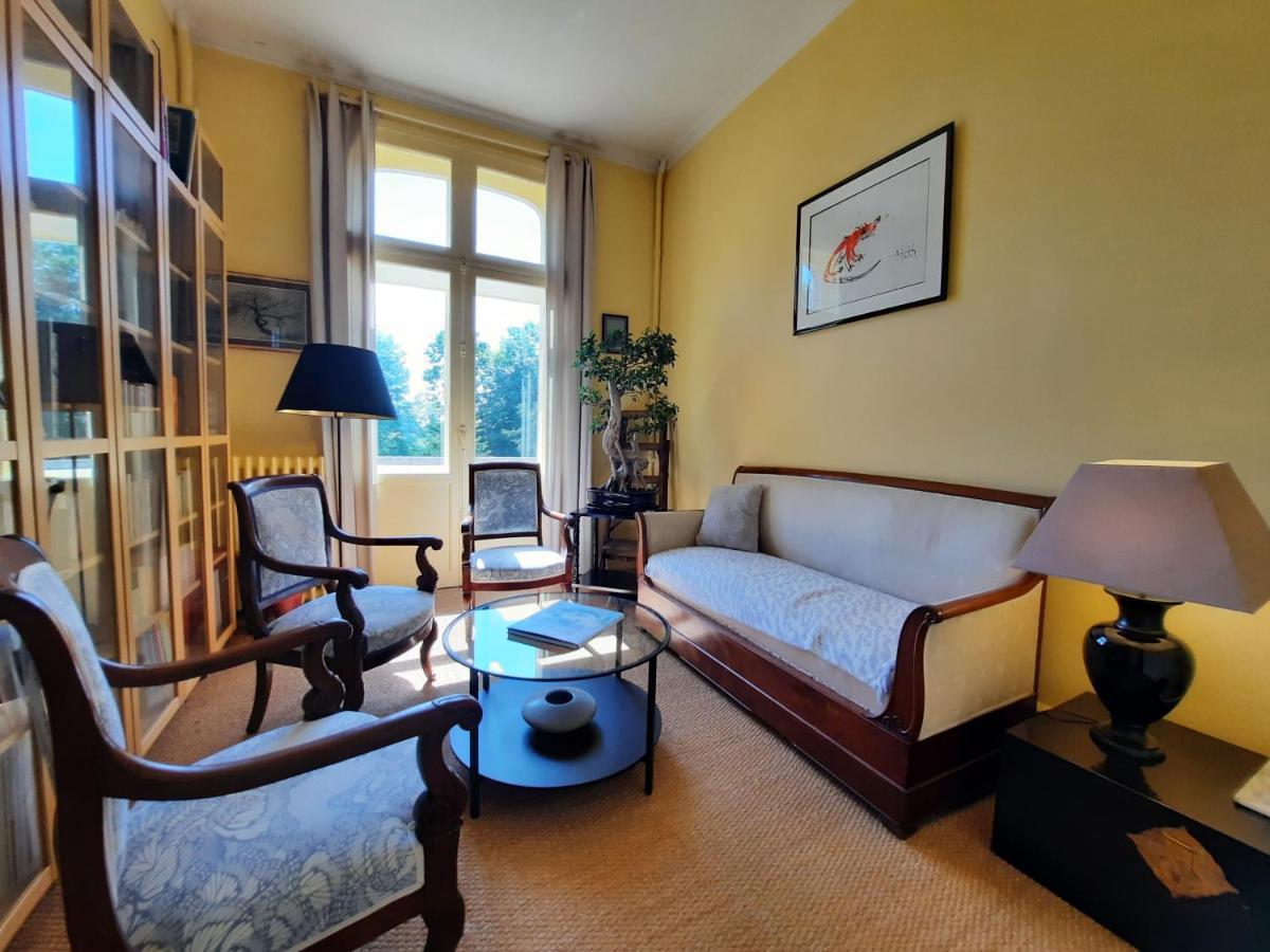 Manoir Des Tuileries Du Buisson Bed & Breakfast Verneuil d'Avre et d'Iton Exterior foto