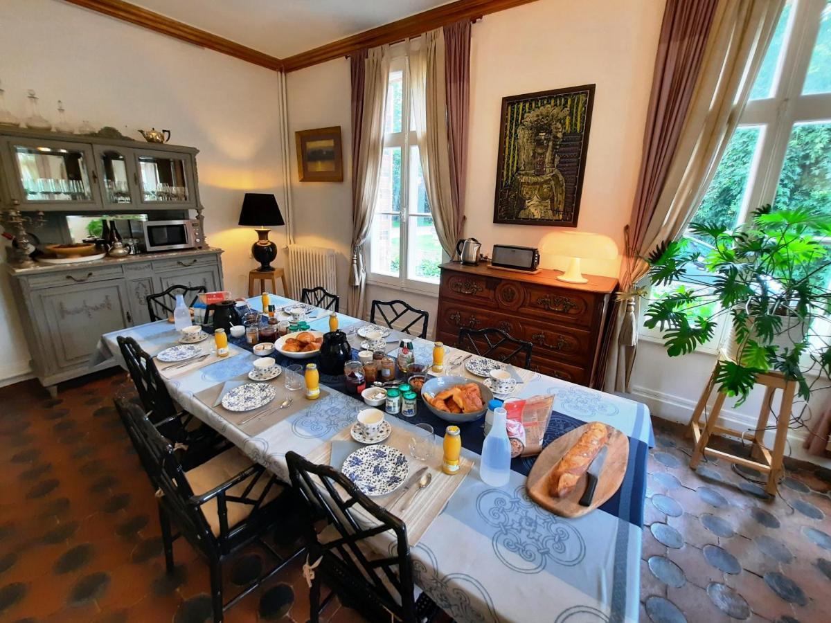 Manoir Des Tuileries Du Buisson Bed & Breakfast Verneuil d'Avre et d'Iton Exterior foto